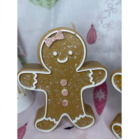 Pink Bow Gingerbread Set - Picture 2 of 6